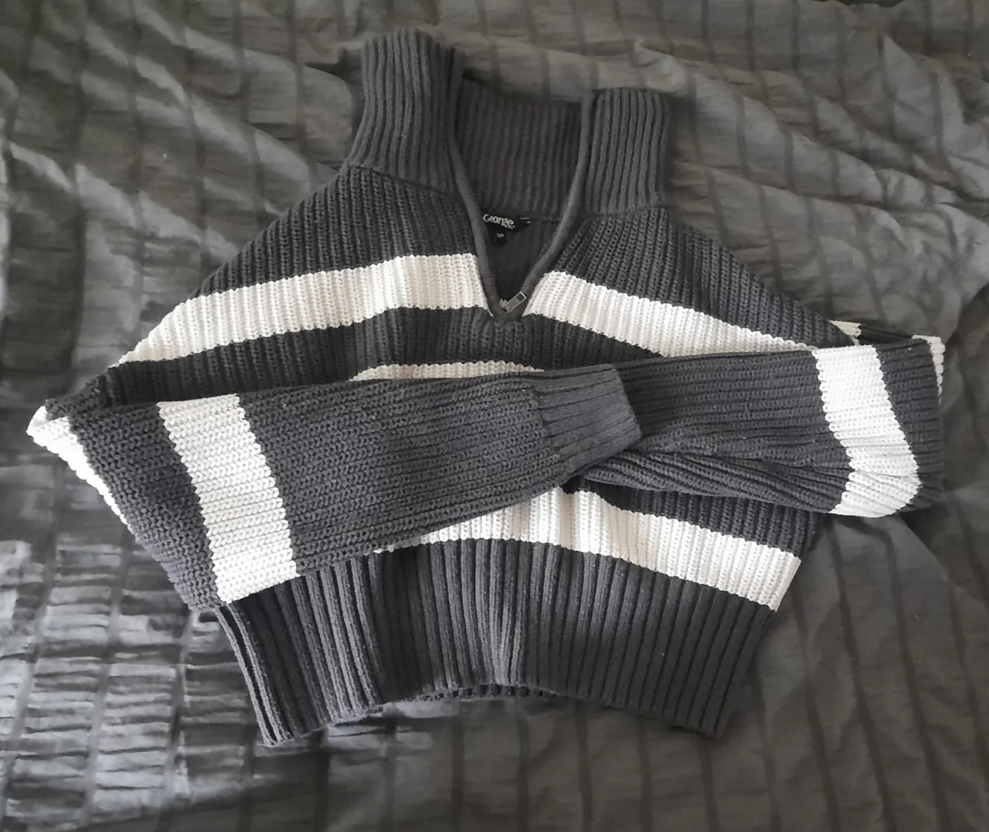 Gorge. Grey and White Striped Knit Sweater image indicator(3)