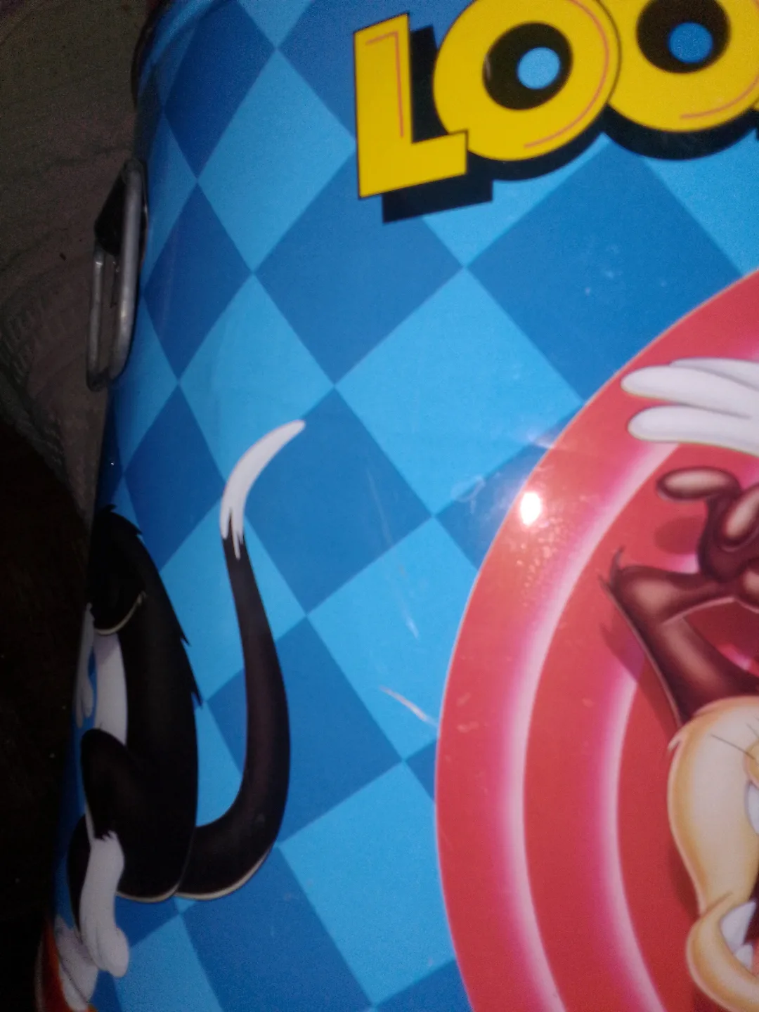 Vintage Looney Tunes Popcorn Tin image indicator(7)