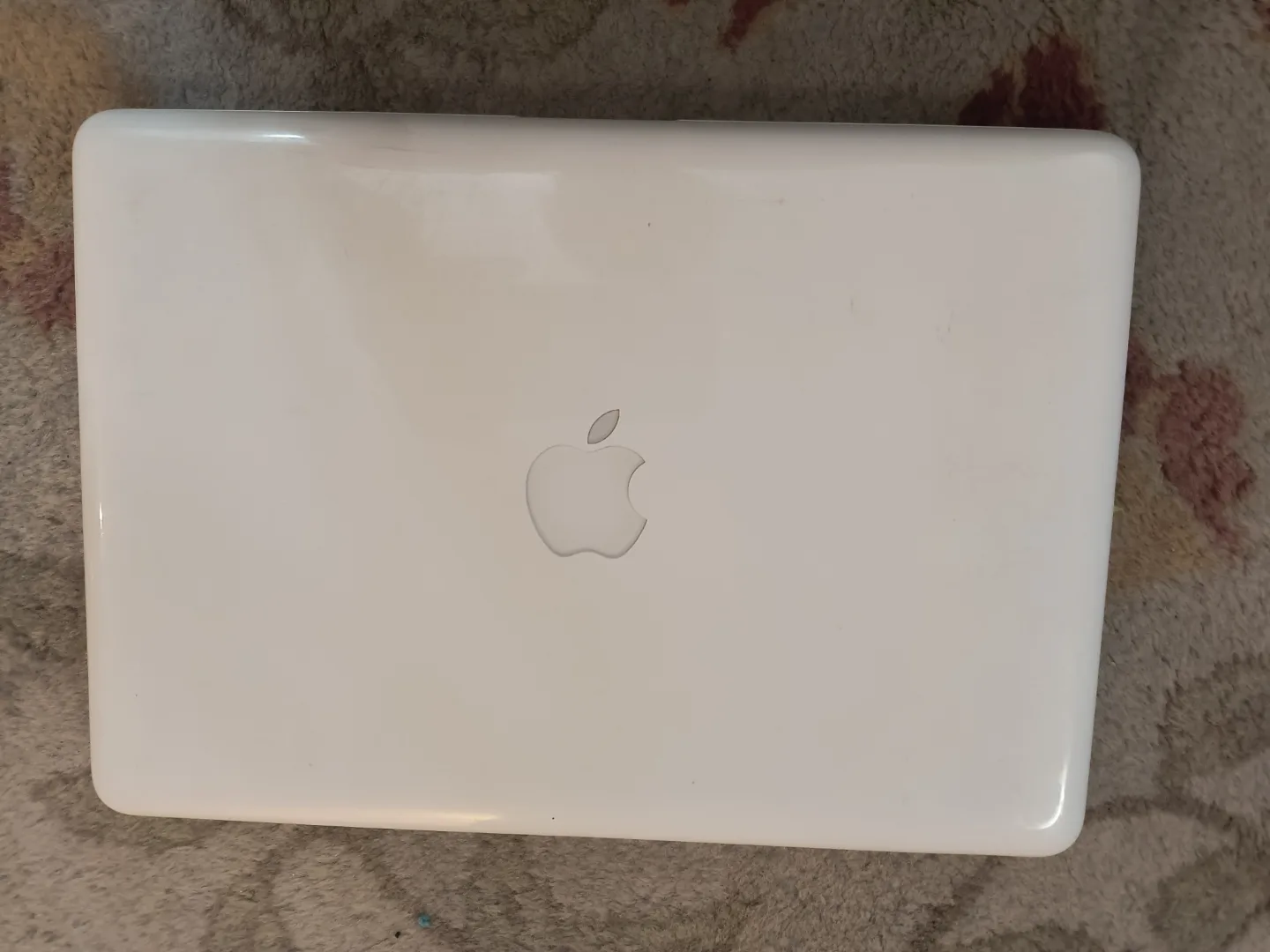 2010 MacBook Upgraded RAM, SSD, New Battery image indicator(3)