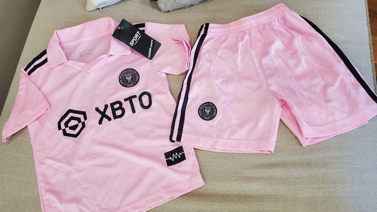 kids Inter Miami CF Pink Soccer Jersey and Shorts Set 4-5 years - photo 2