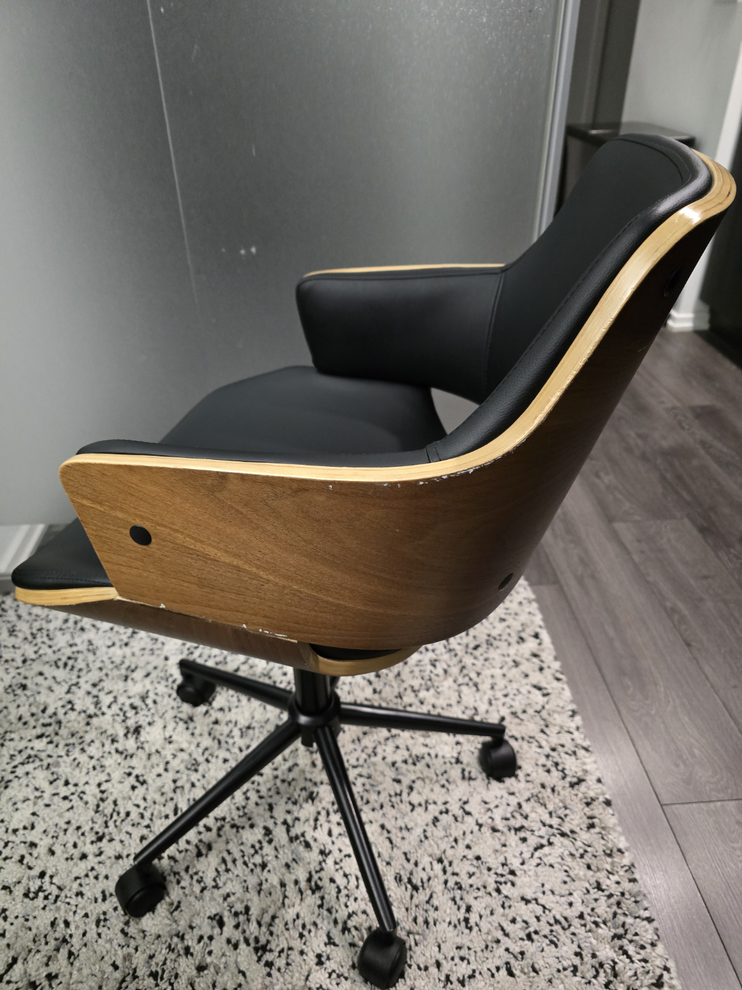 Modern Office Chair. $50 - photo 4