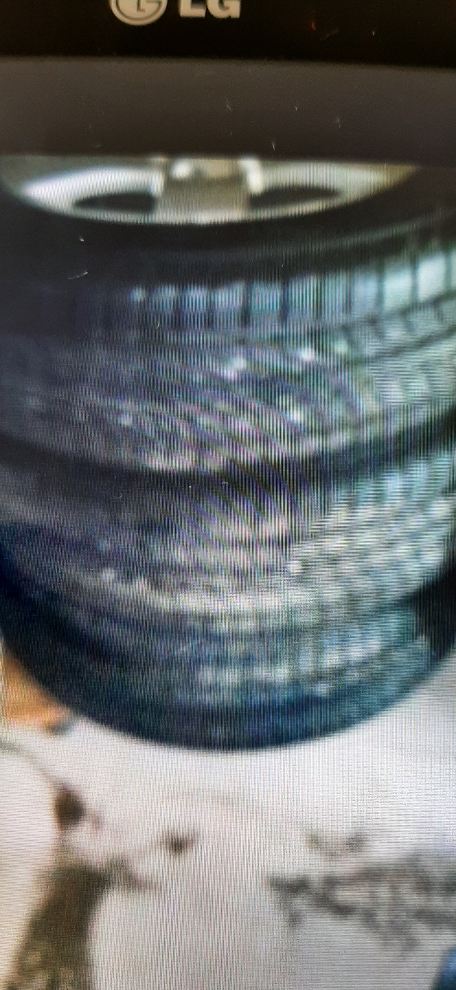4 Tires with rims - photo 2