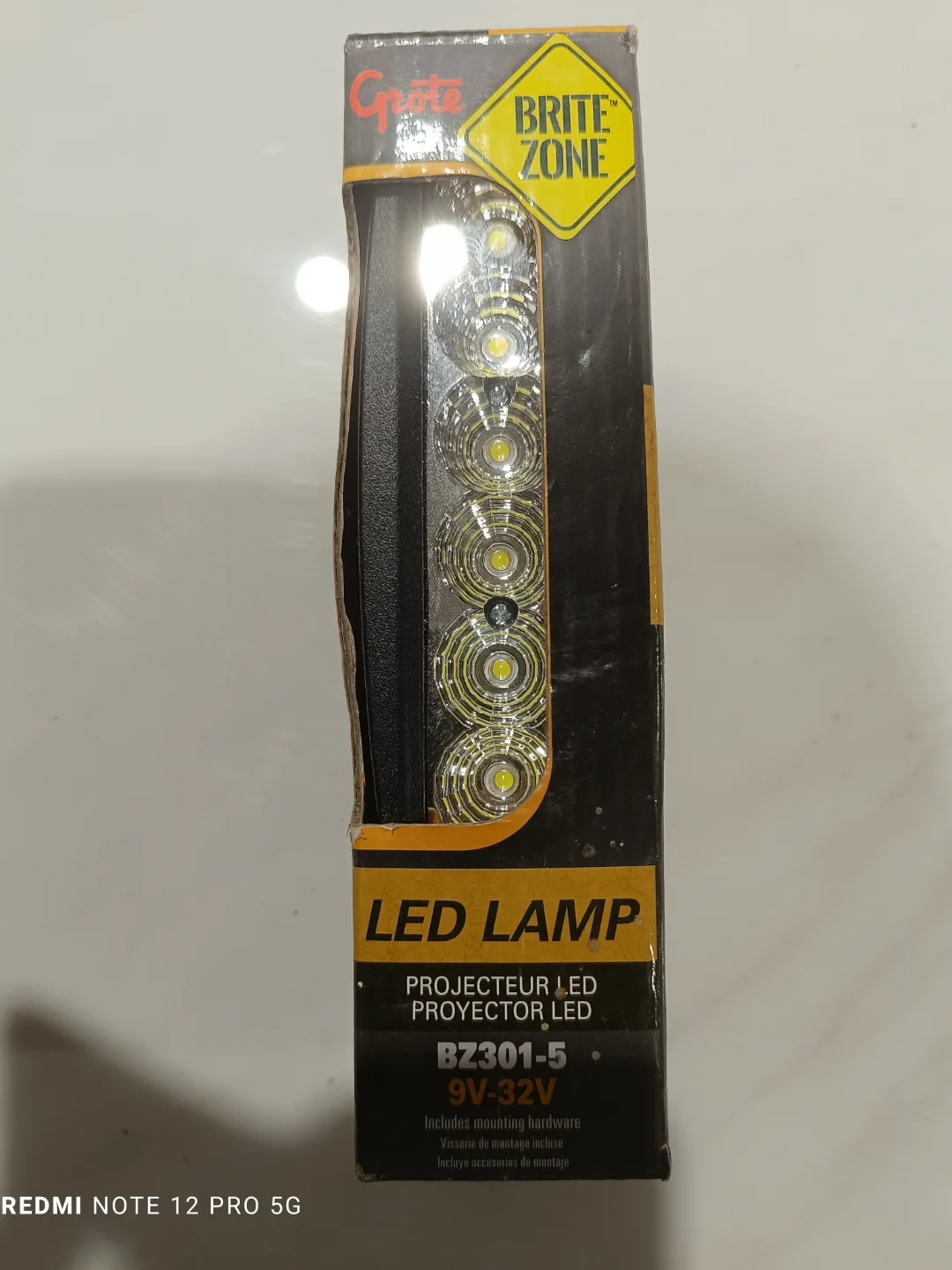 2 PARTS Brite Zone BZ301-5 LED Lamp - Flood Pattern image indicator(2)