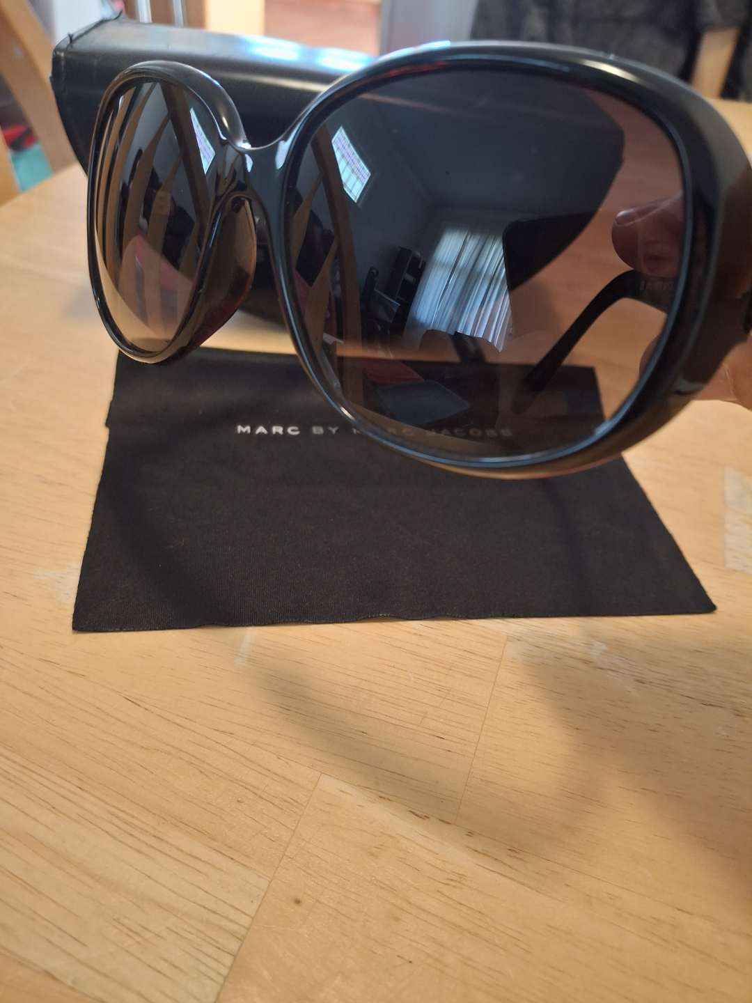 Marc by Marc Jacobs Sunglasses - photo 2