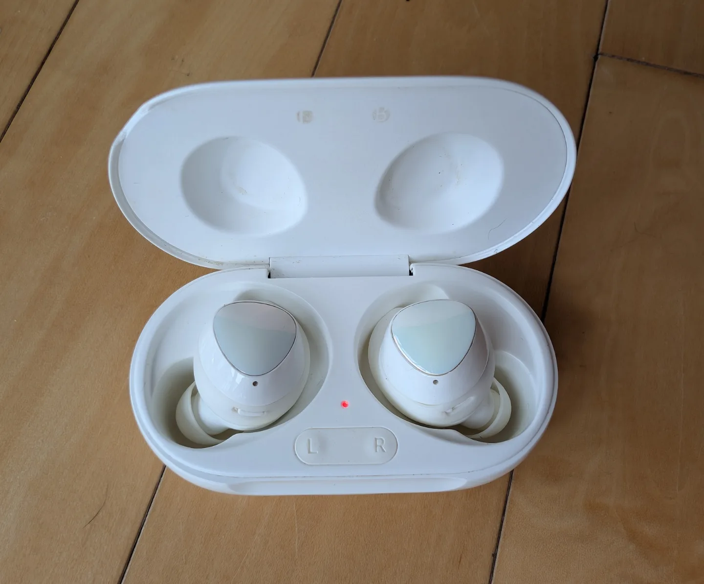 Samsung Galaxy Buds Wireless Earbuds, well used thumbnail
