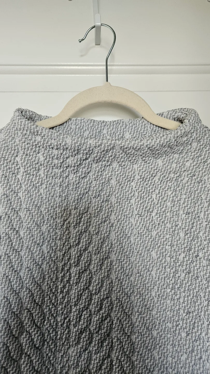 GapFit Small Grey Top and Sweater, Size Small image indicator(3)