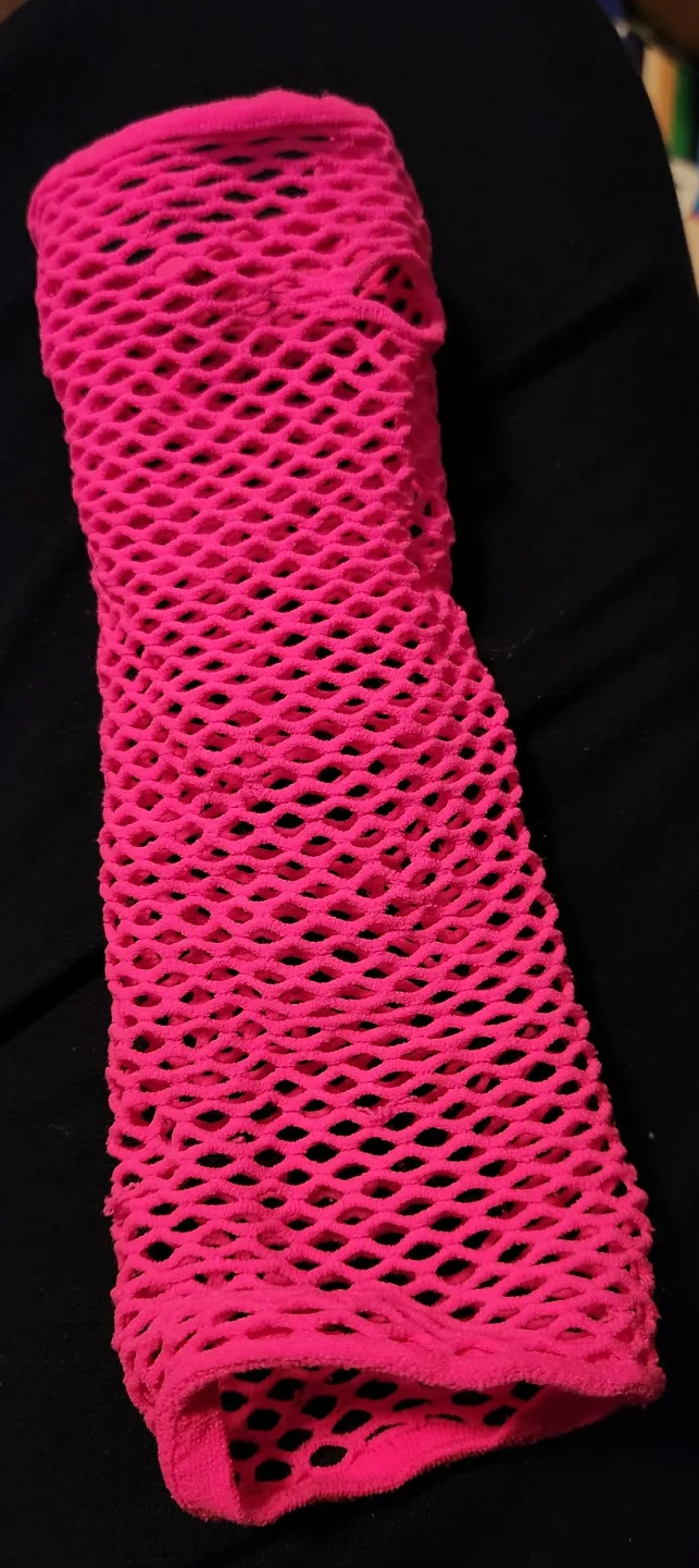 🏒 Pink Drawstring bag w/small items image indicator(2)