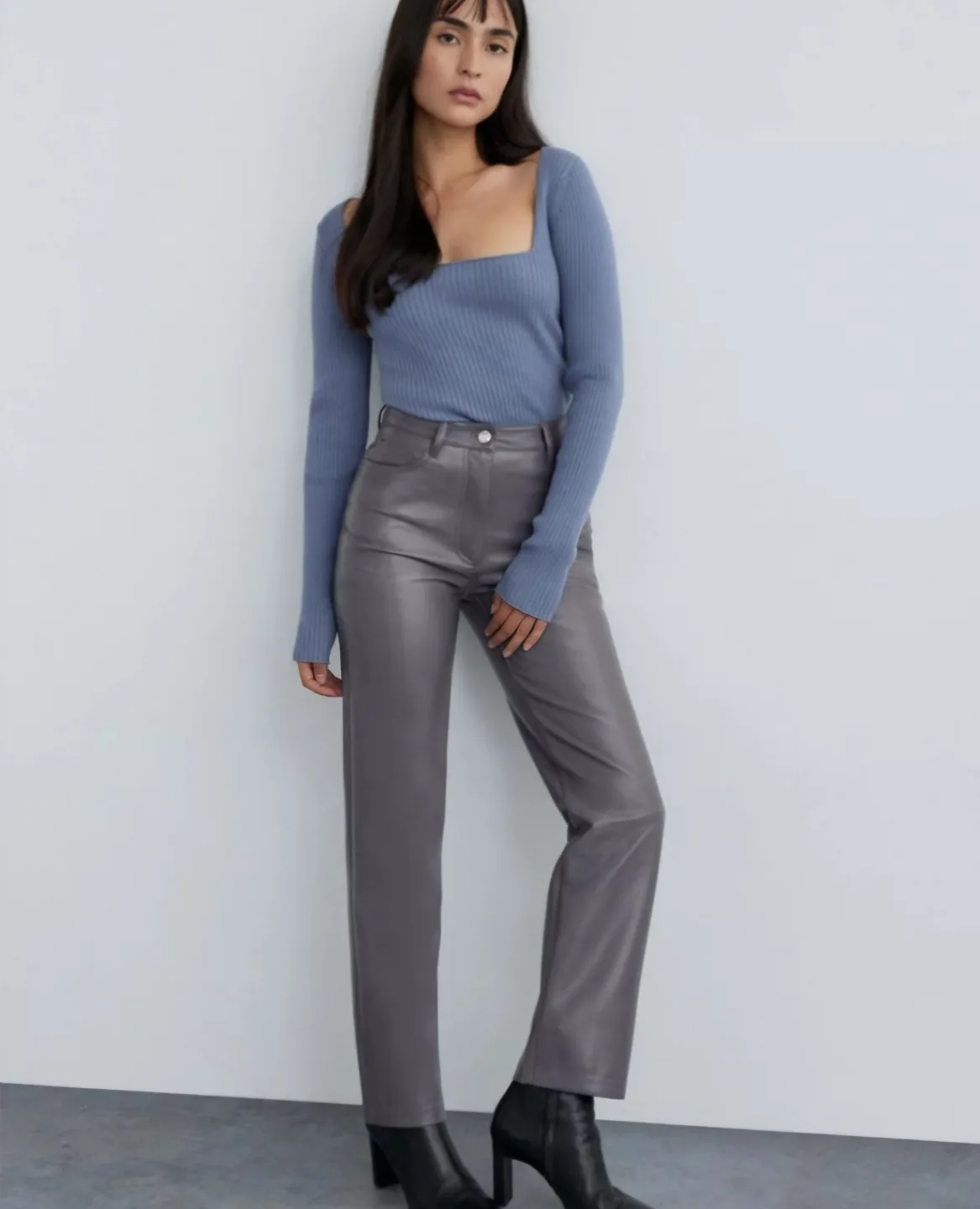 Aritzia Wilfred Melina High-Rise Faux-Leather Pants Full Size 4 image indicator(3)
