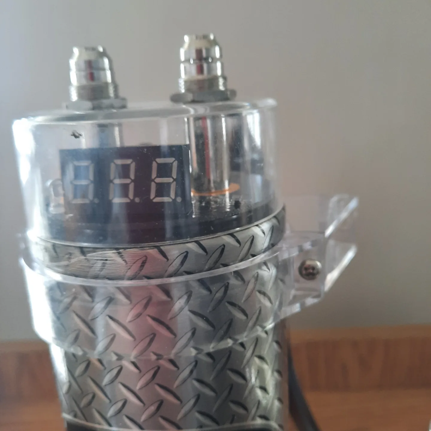 Stinger 1 Farad Capacitor image indicator(2)