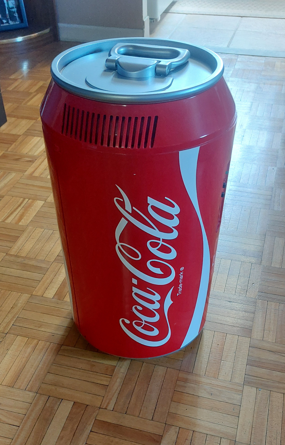 Coca-Cola Can Shaped Mini Fridge