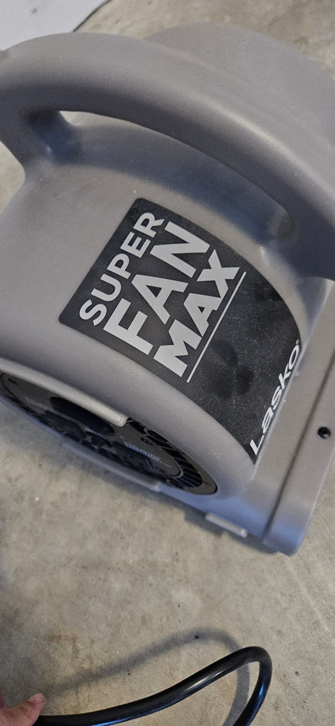 Lasko Super Fan Max - Powerful Fan - photo 3