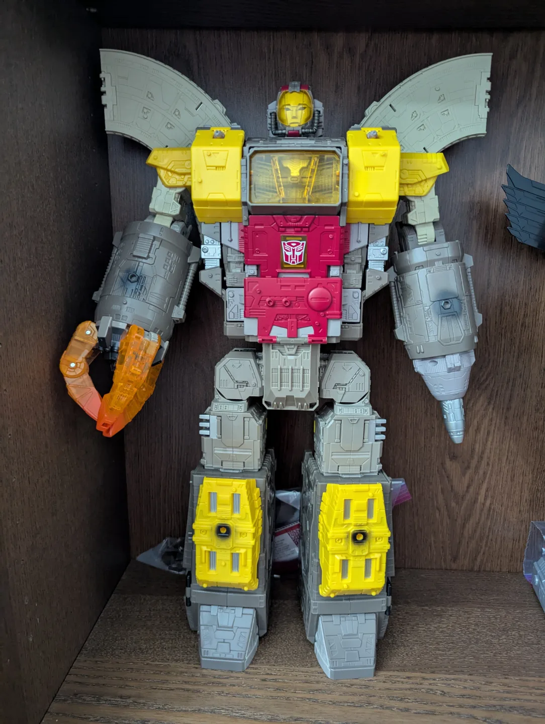 Transformers Omega Supreme thumbnail