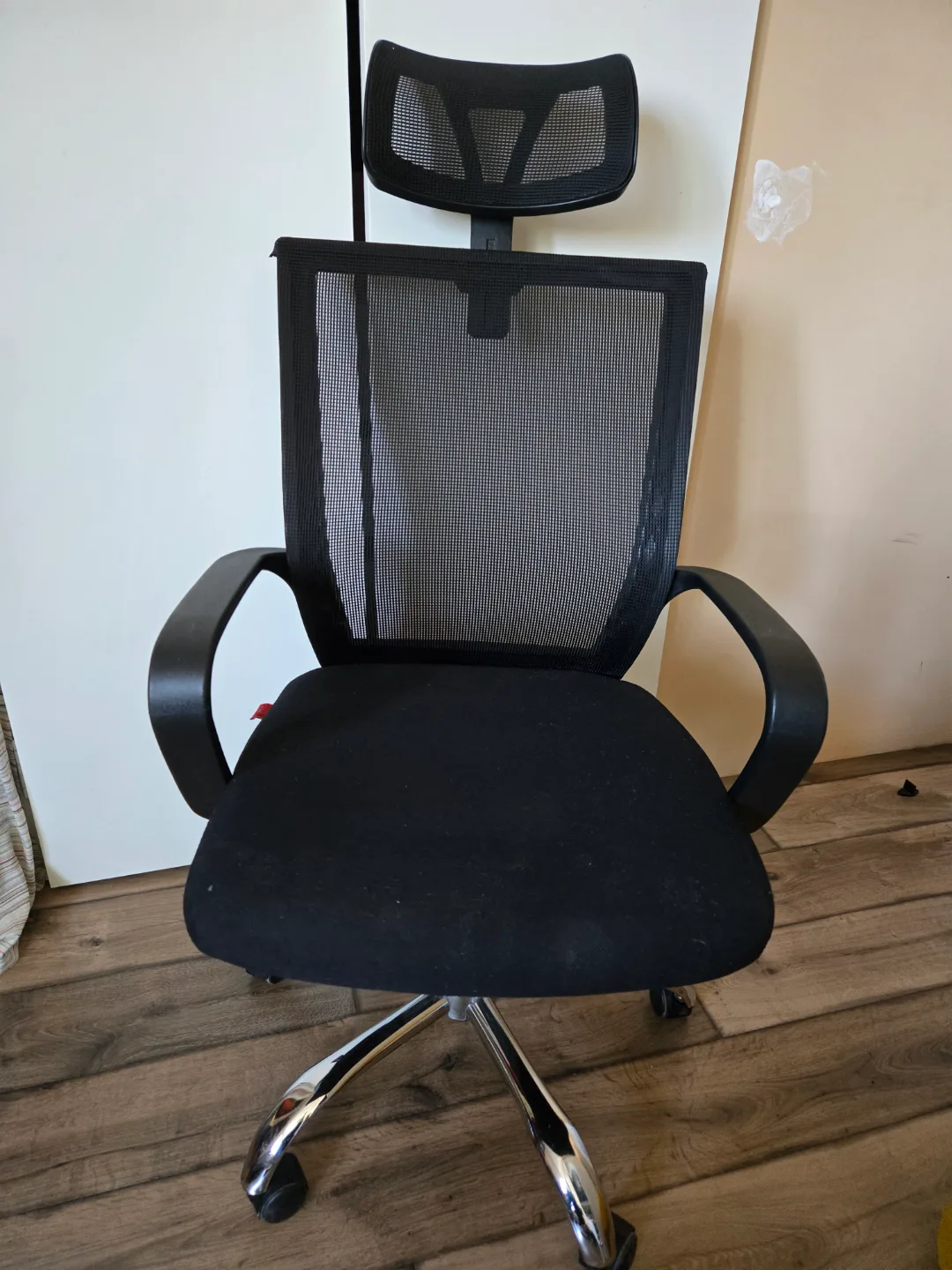 Black Mesh Office Chair with Headrest image indicator(2)