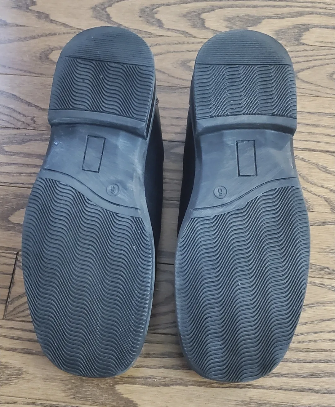 Black Shoes image indicator(4)