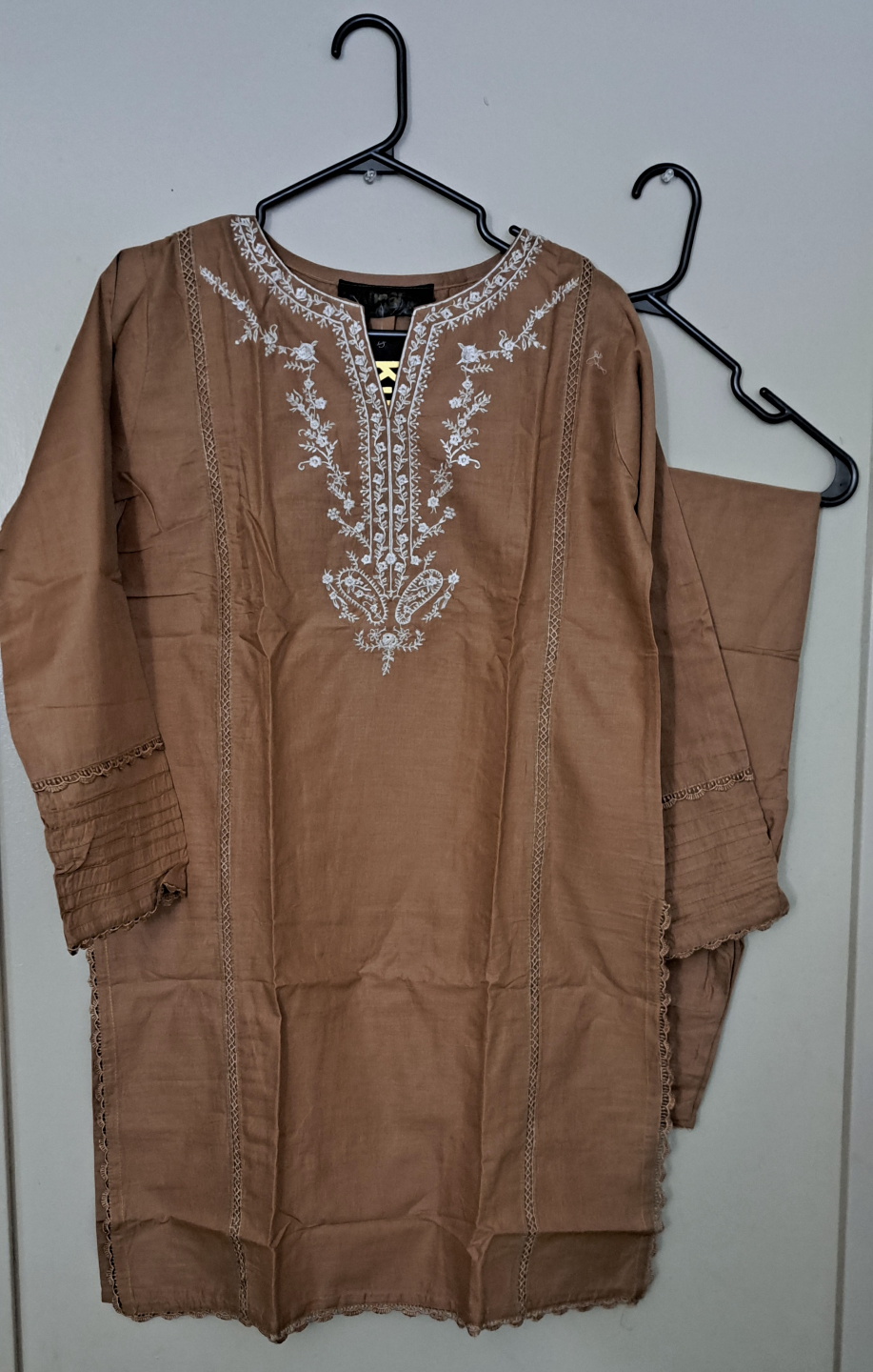 Brown embroidered 2-piece suit - photo 4