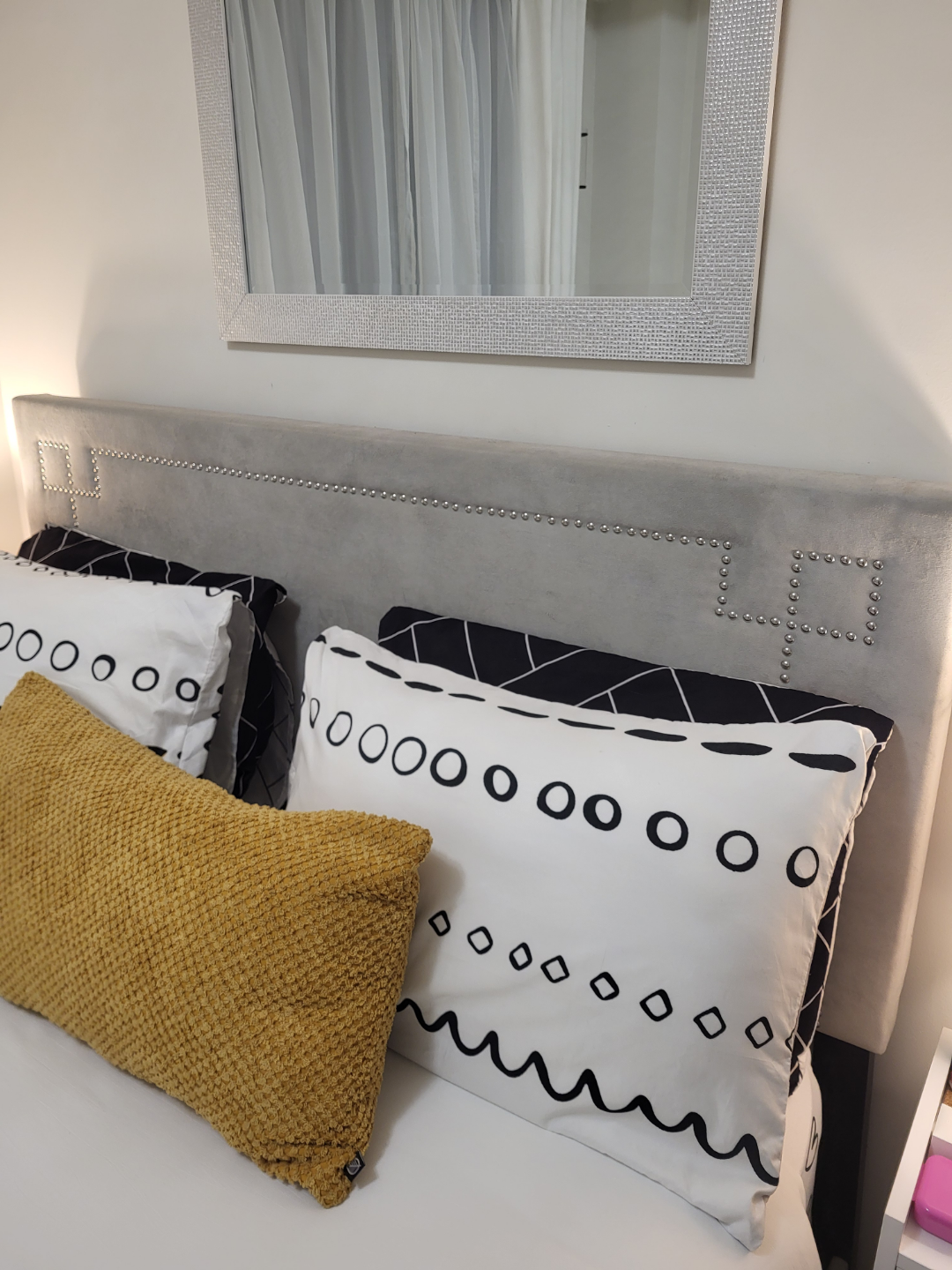 Queen Bed. Box Spring Included. - photo 3