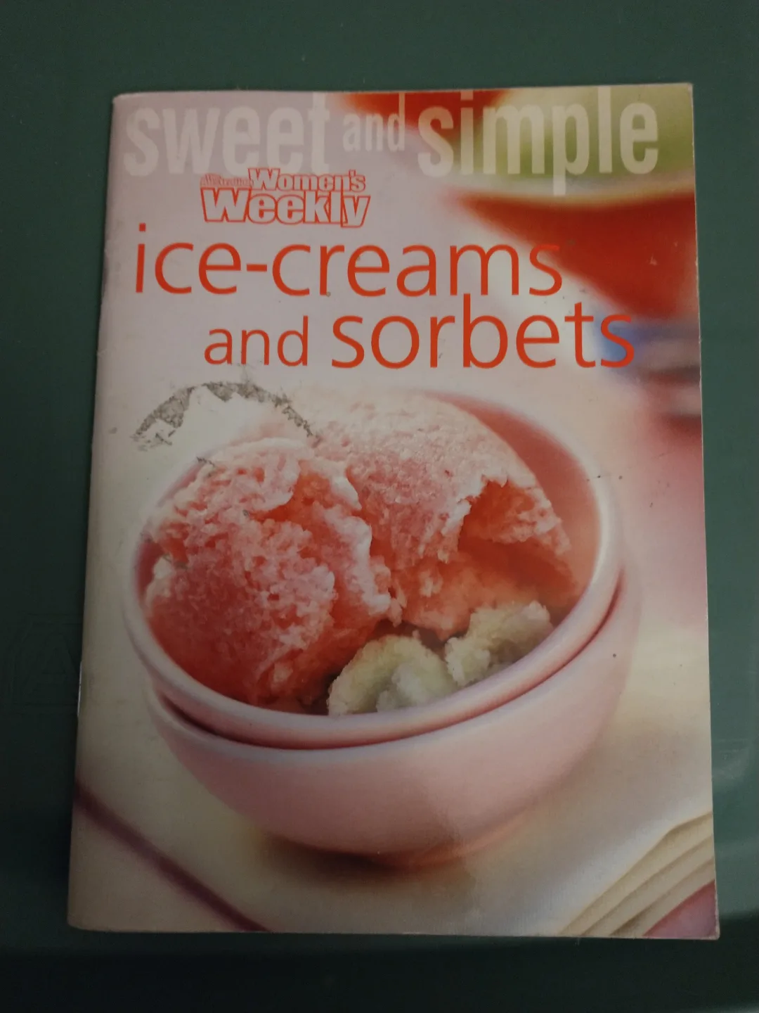 AU. WOMEN'S WEEKLY MINI SERIES COOKBOOK: ICE CREAMS AND SORBETS thumbnail
