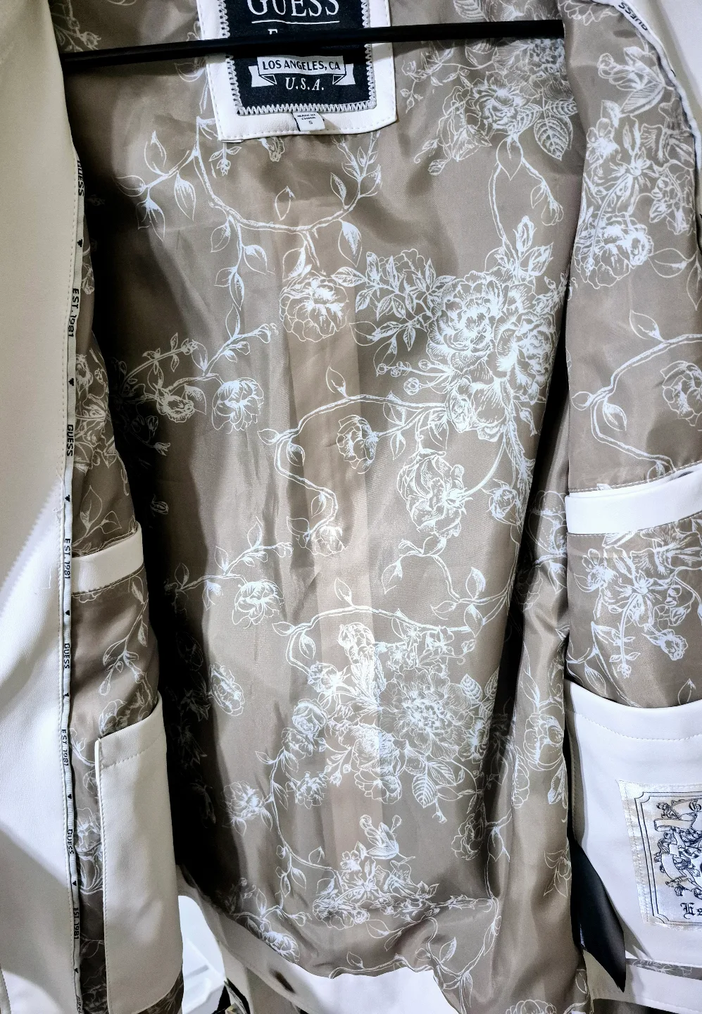 White Guess Leather Jacket size sm image indicator(3)