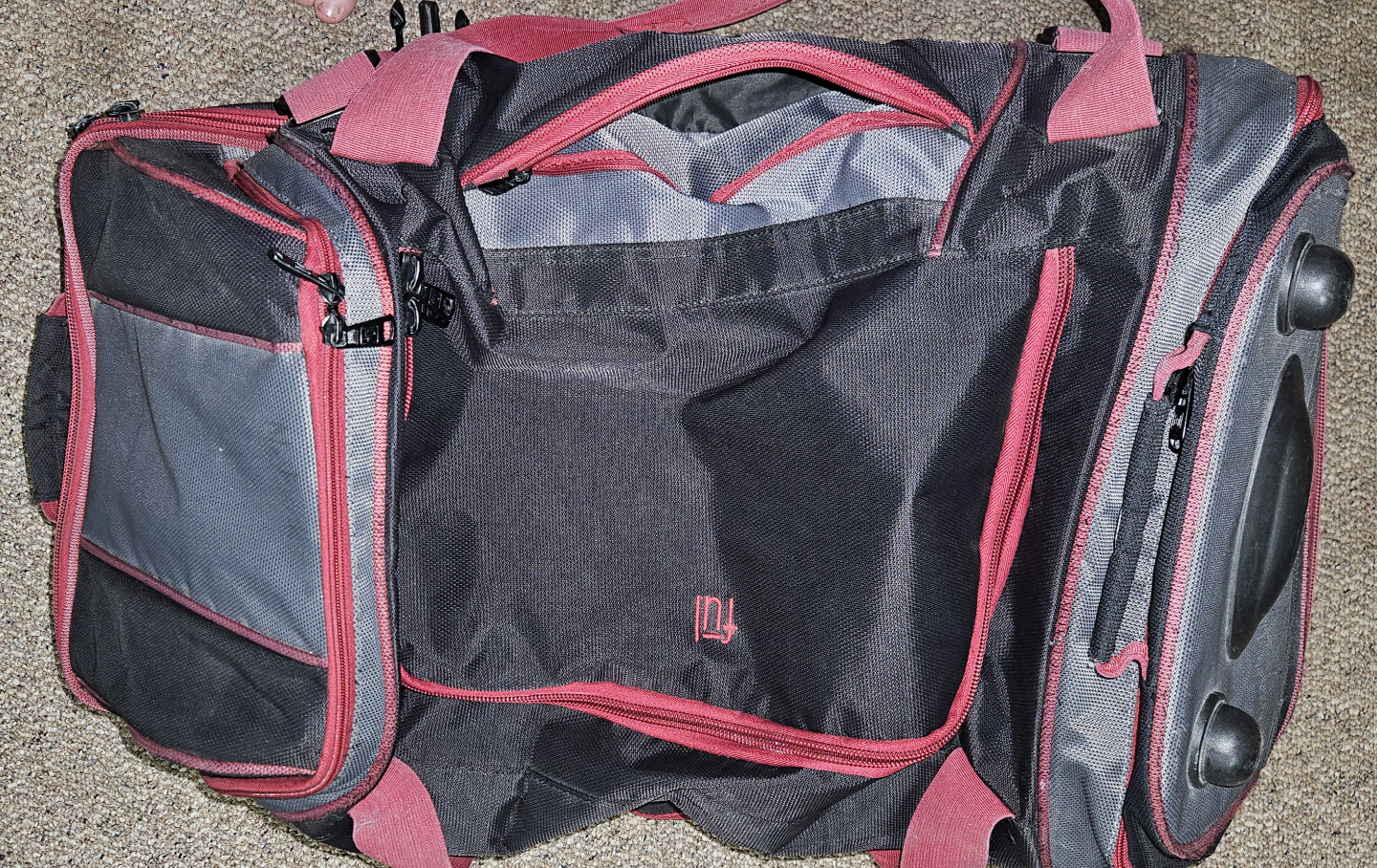 Rolling Duffel Bag - Black and Red - photo 3