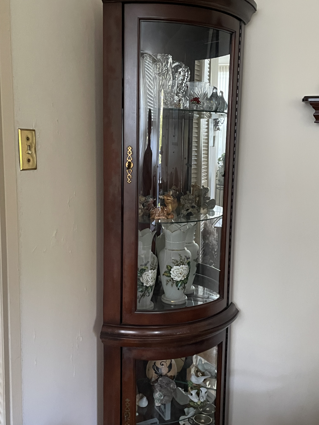 Corner Curio Cabinet