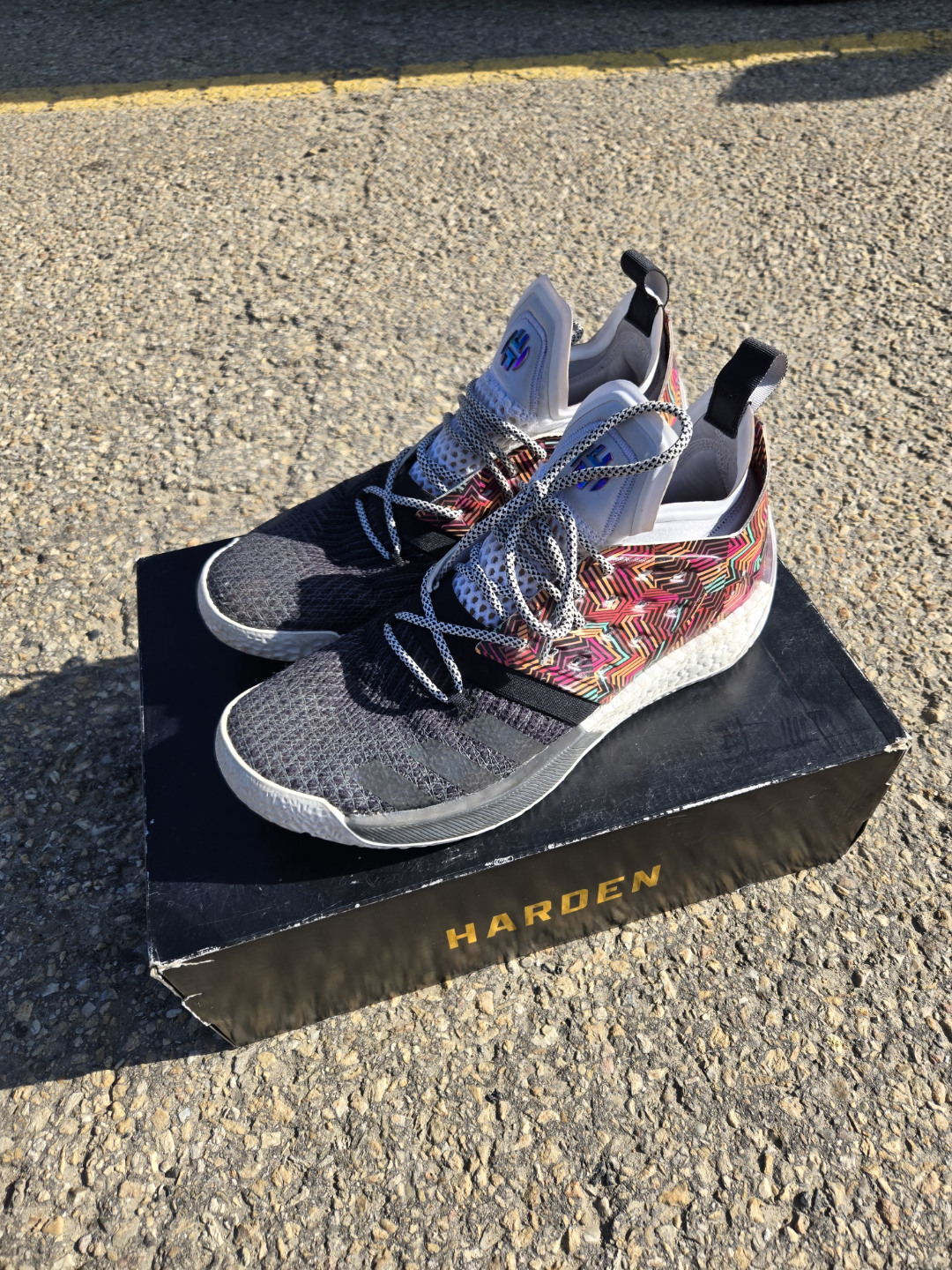Four Pairs of Men's Adidas Basketball Shoes - photo 4