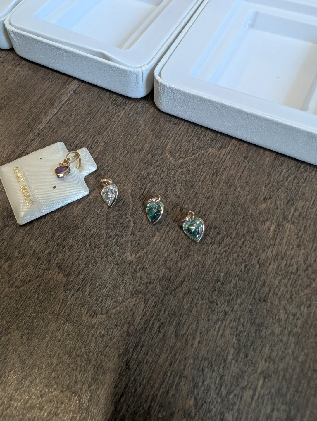 Brand New 10K Yellow Gold Heart Pendants For Sale image indicator(7)