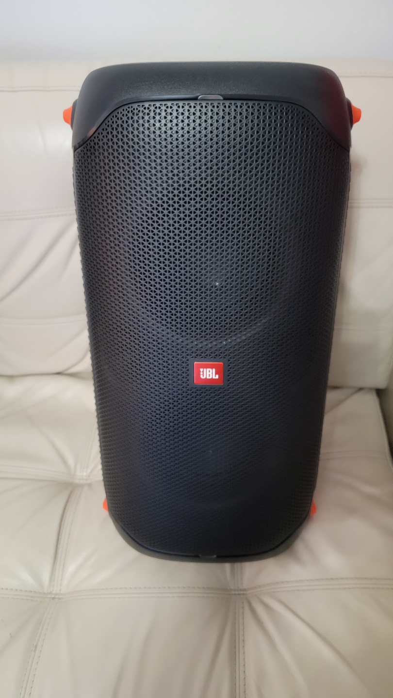 jBL portable party box
