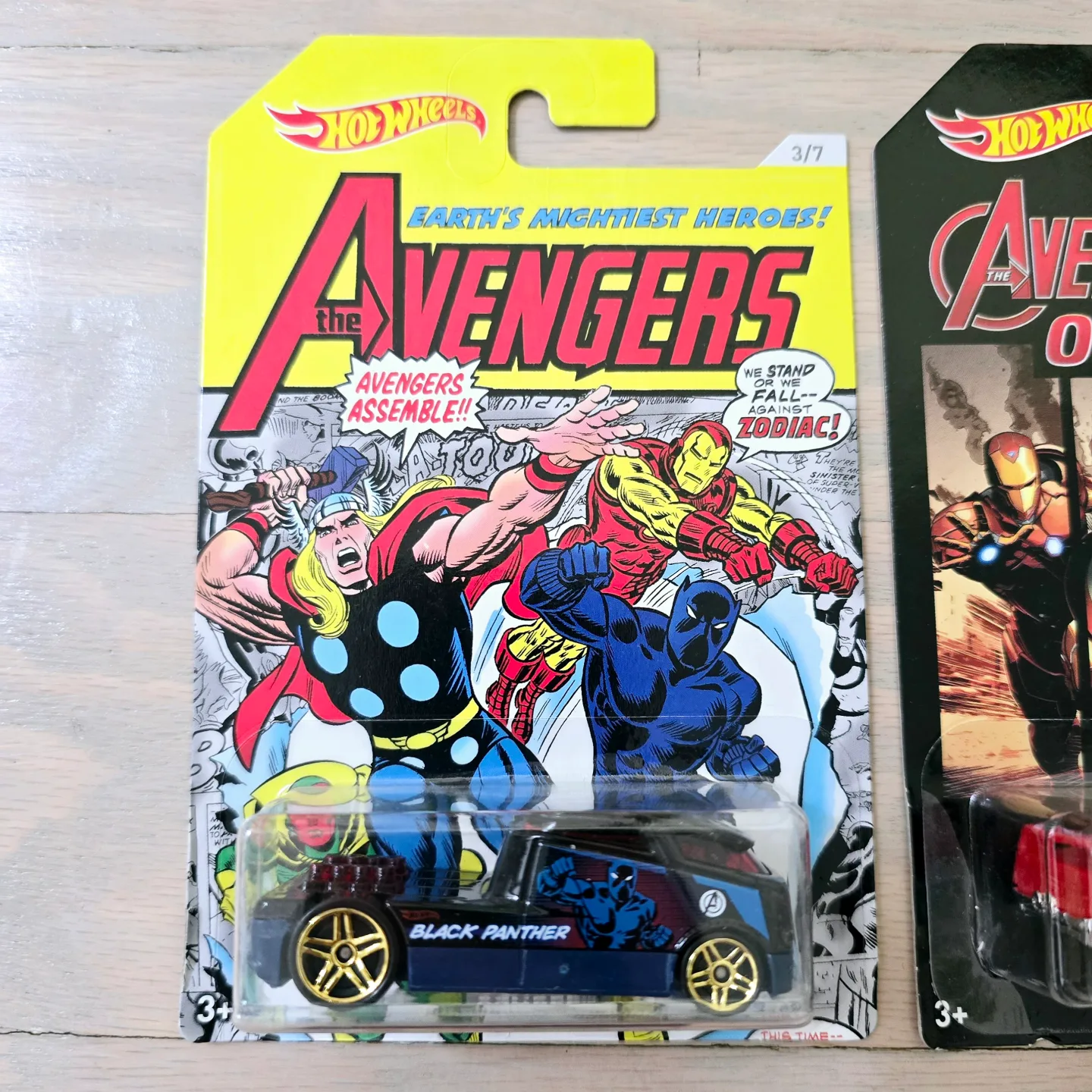 Set of 8 Avengers Hotwheels Brand New image indicator(2)