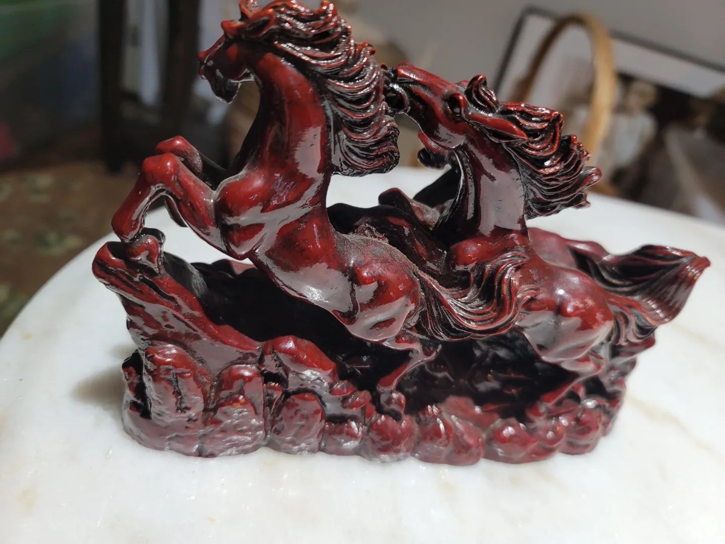 Three Horses Running Statue image indicator(2)