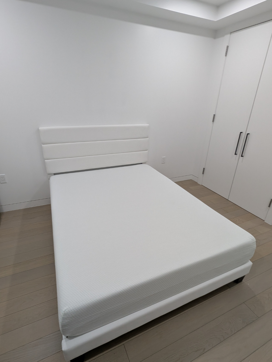 Queen Zinus Mattress