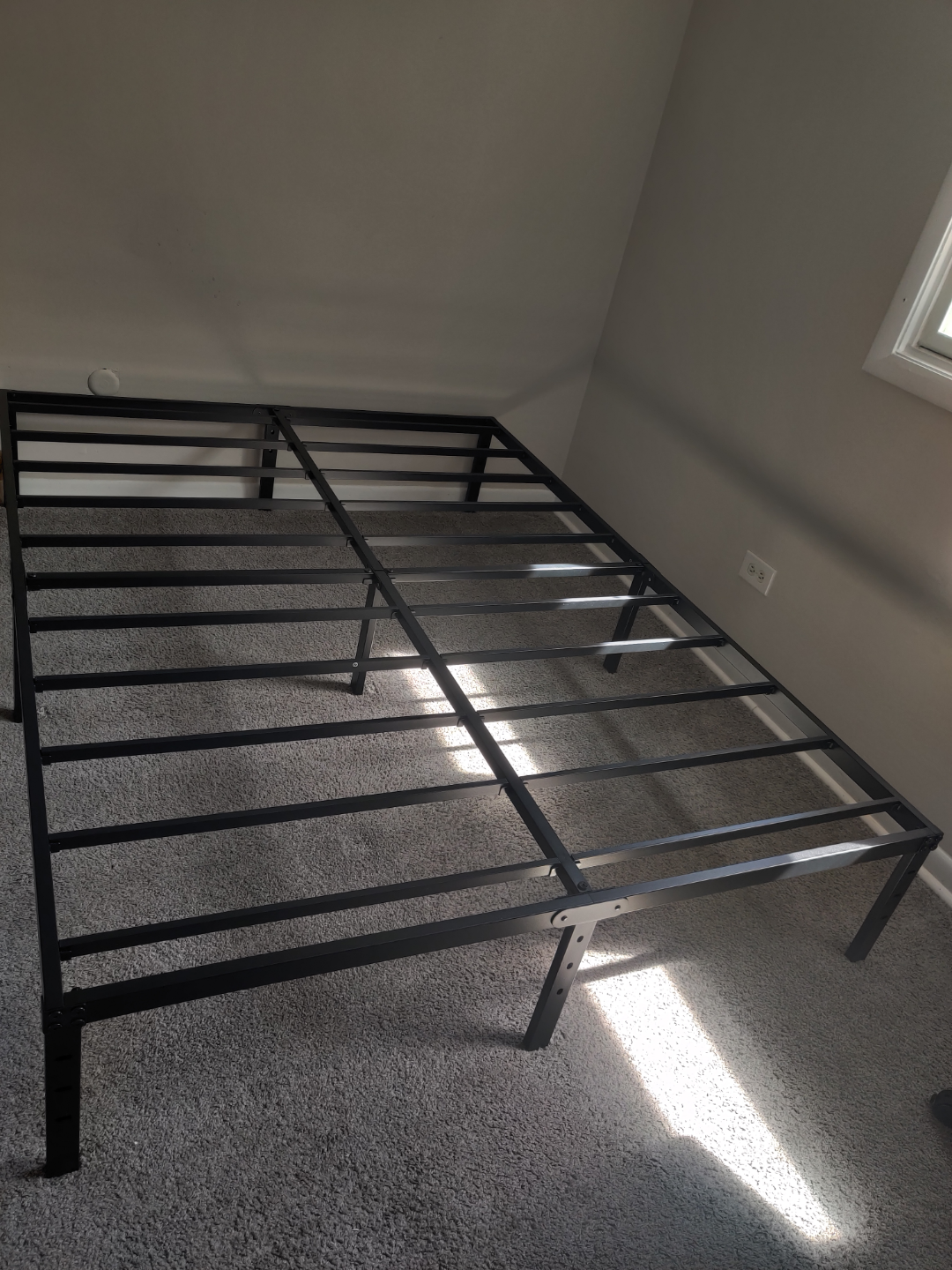Metal Bed Frame - photo 3