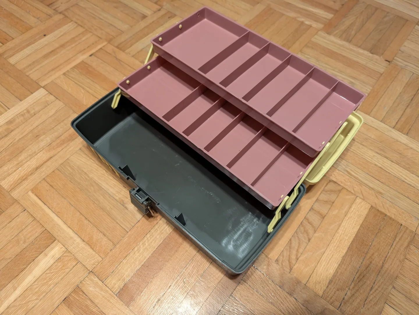 "BAIT" fishing tackle box image indicator(2)