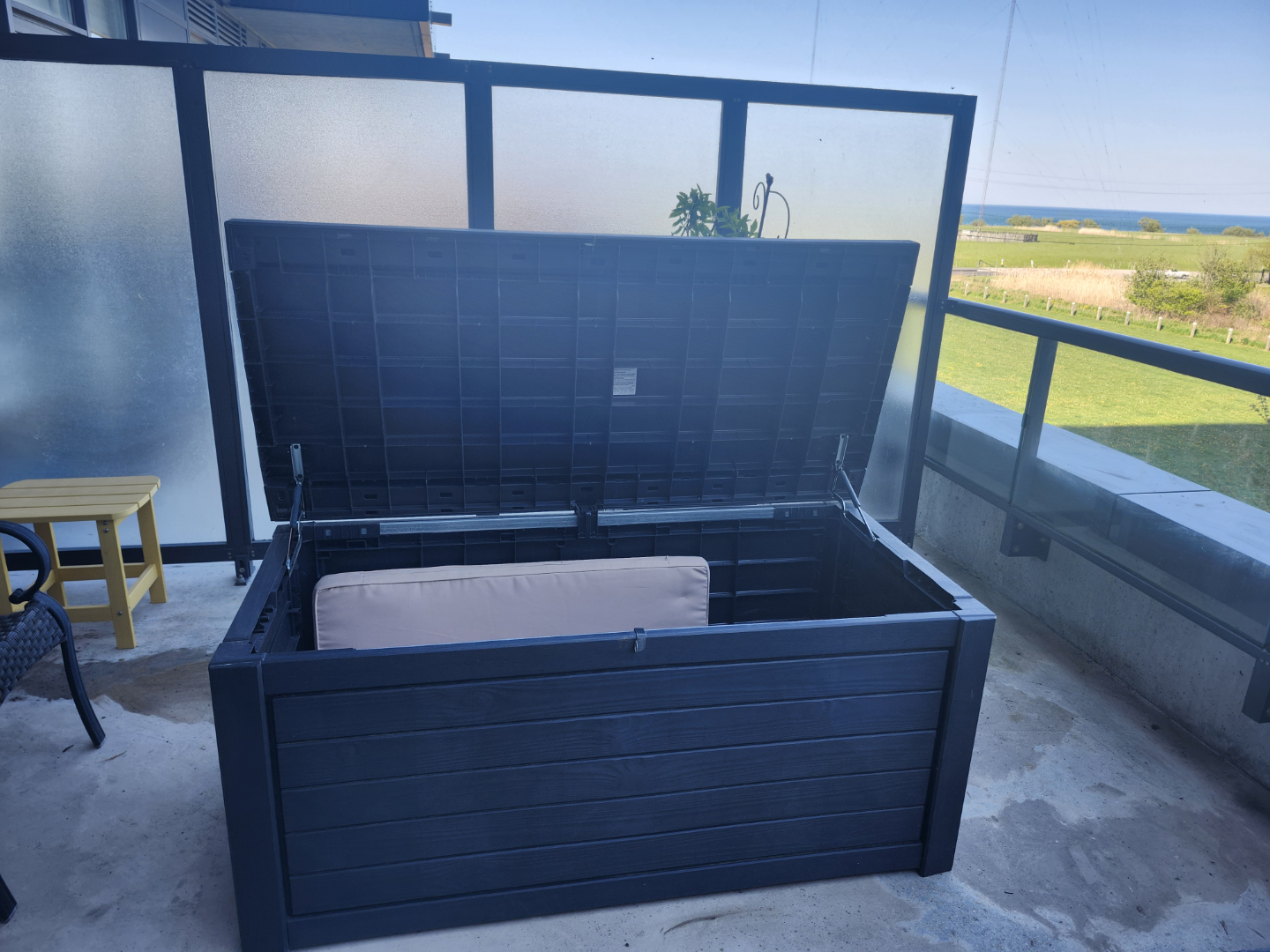Large Outdoor Storage Box - photo 2
