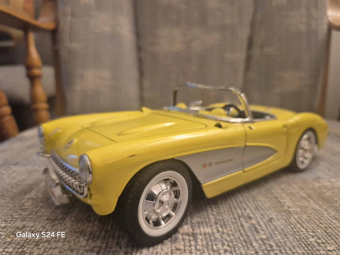 Collectible 1957 Chevrolet Corvette Convertible Diecast Car thumbnail