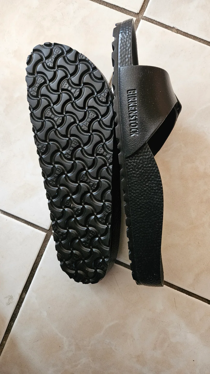 Birkenstock Unisex Black Sandals Size 41 image indicator(4)