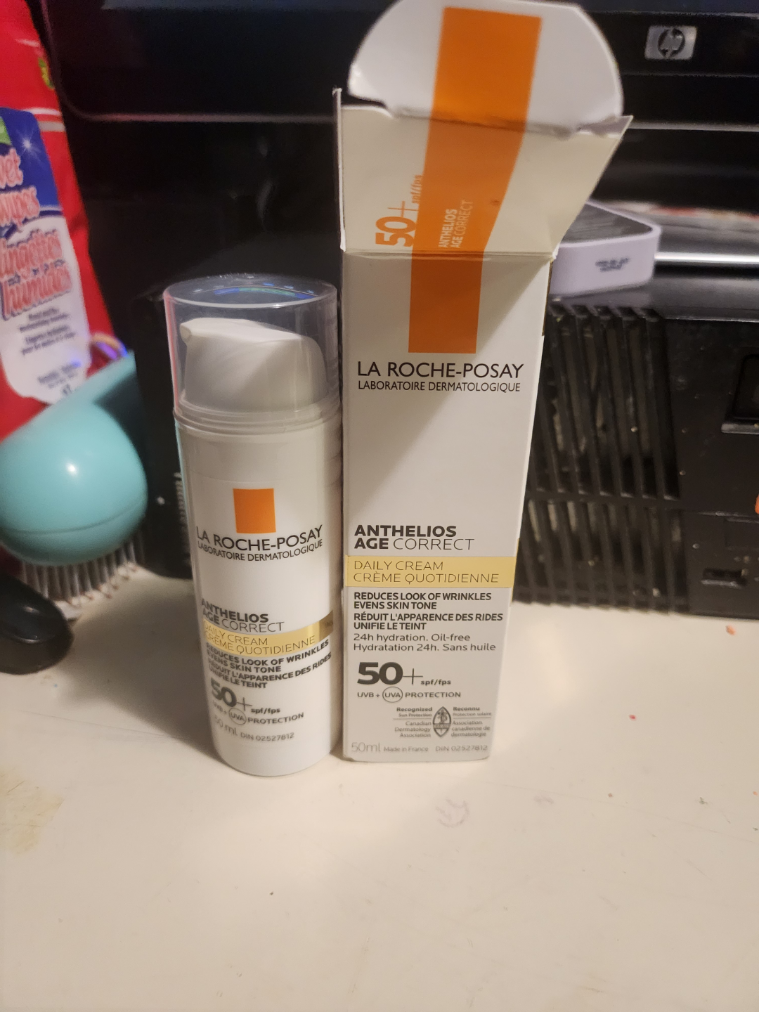 La Roche-Posay Anthelios Age Correct SPF 50+ Daily Face Cream - photo 3