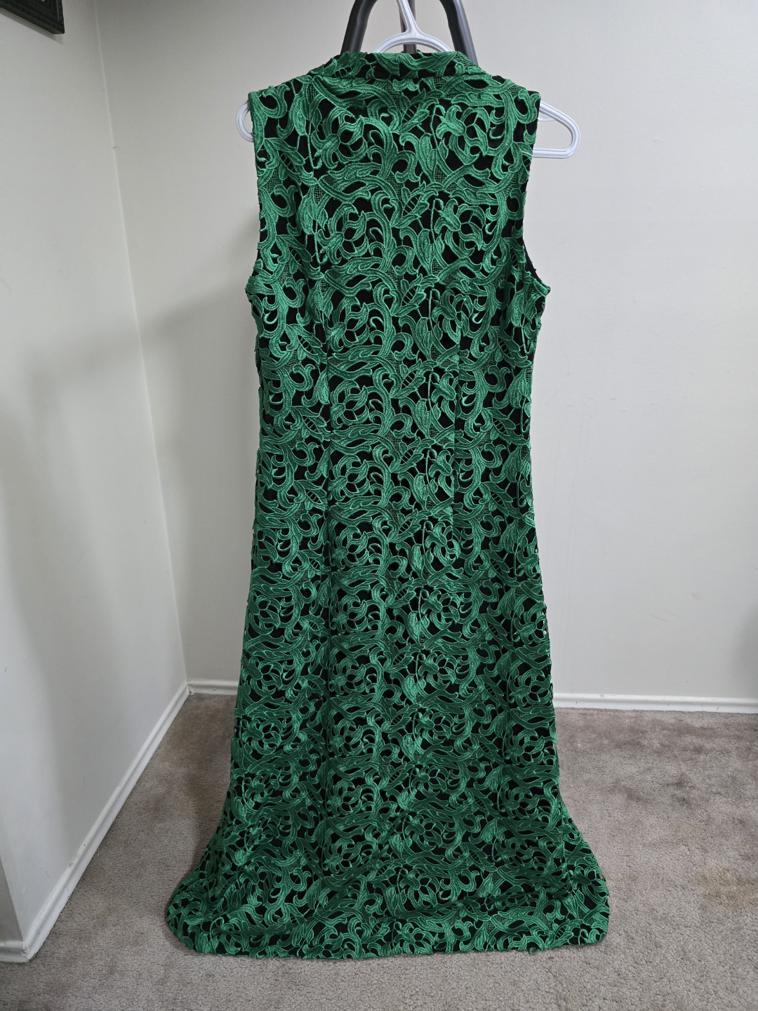 Elegant Green Lace Maxi Dress