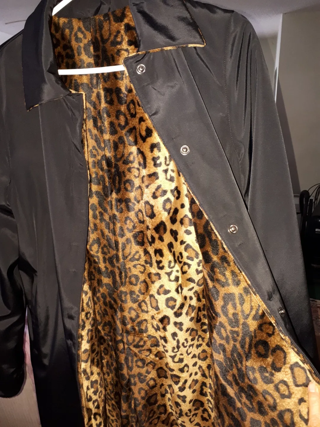 Reversible Leopard Print Trench Coat image indicator(5)