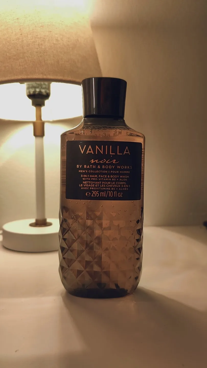 Bath & Body Works Vanilla Noir Men's 3-in-1 Wash thumbnail