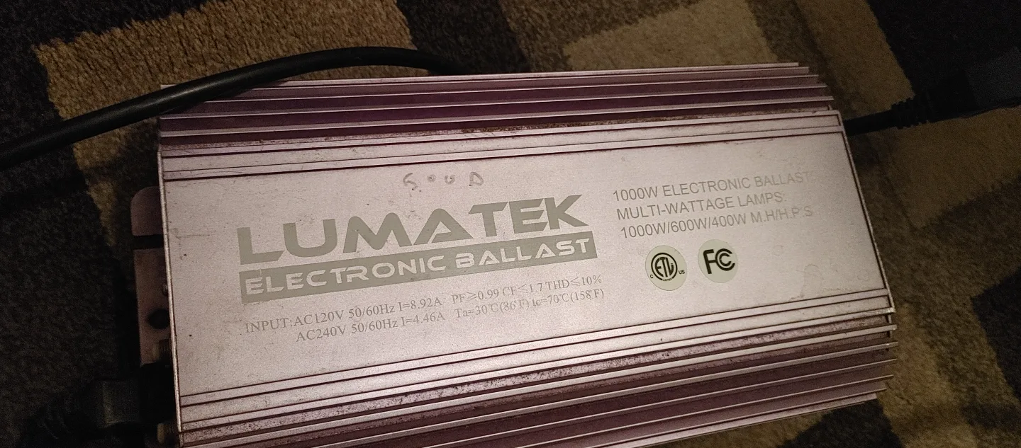LUMATEK 1000W Electronic Ballast for Multi-Wattage Lamps thumbnail