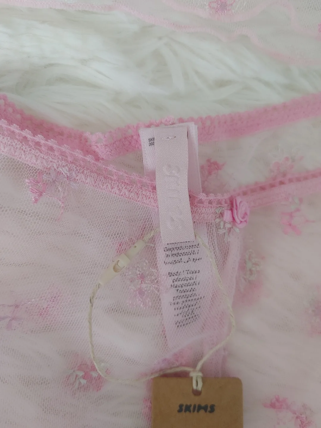 SKIMS Intimate Floral Scoop Cami & Short Set image indicator(3)