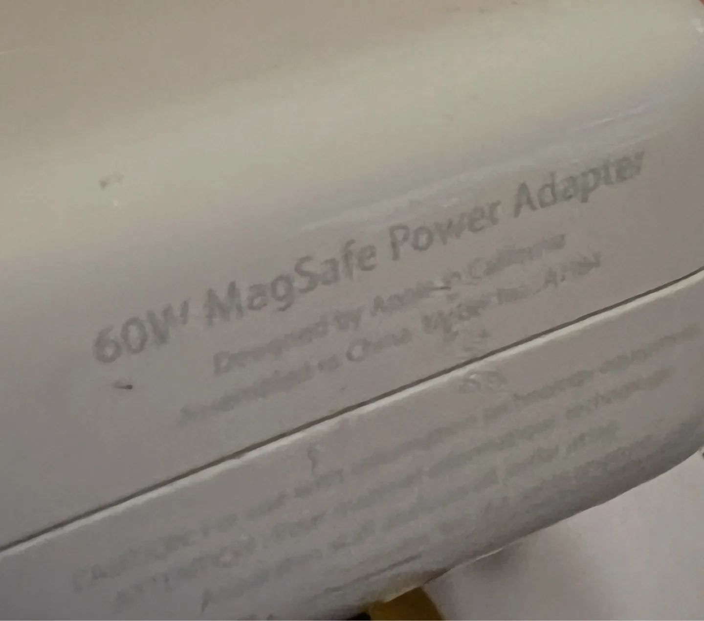 Apple MagSafe Power Adapter  (60W) 💚 image indicator(2)