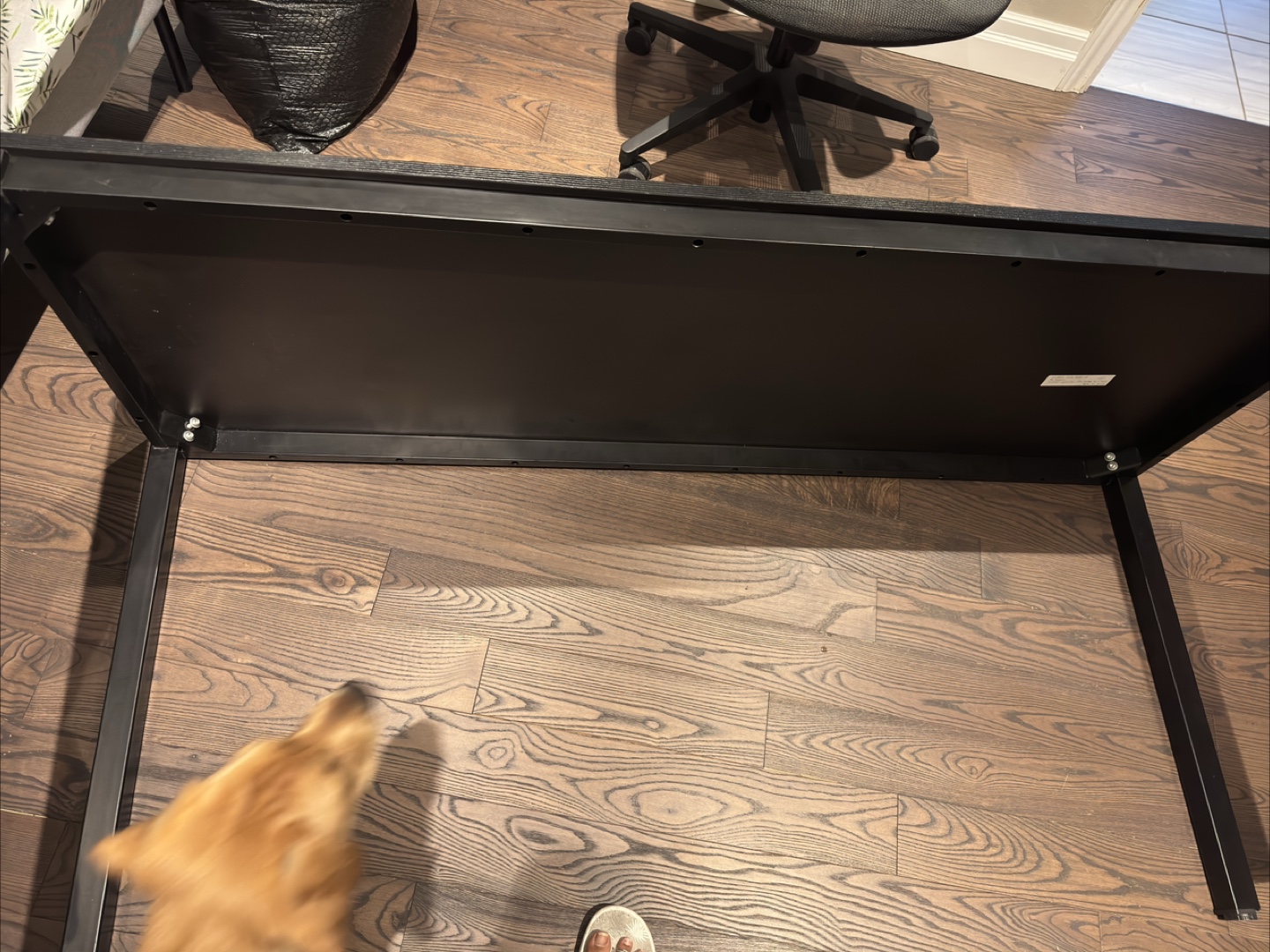 Black Desk - Simple Design - photo 4