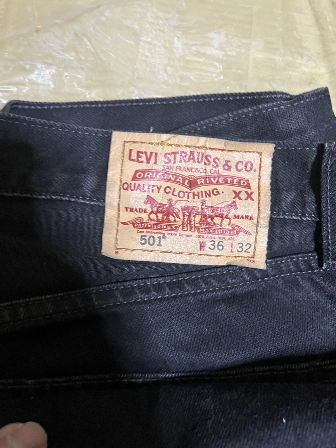 Levi's 501 Black Jeans - Size 36 x 32 - photo 2