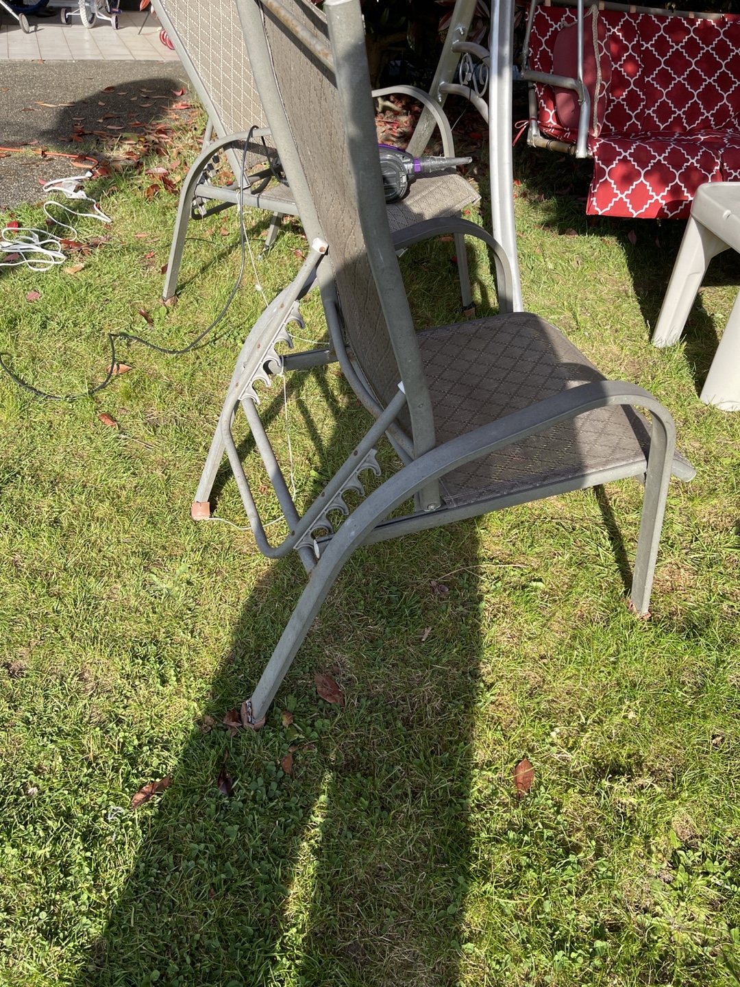 Metal sling patio chairs and chaise lounge - photo 2