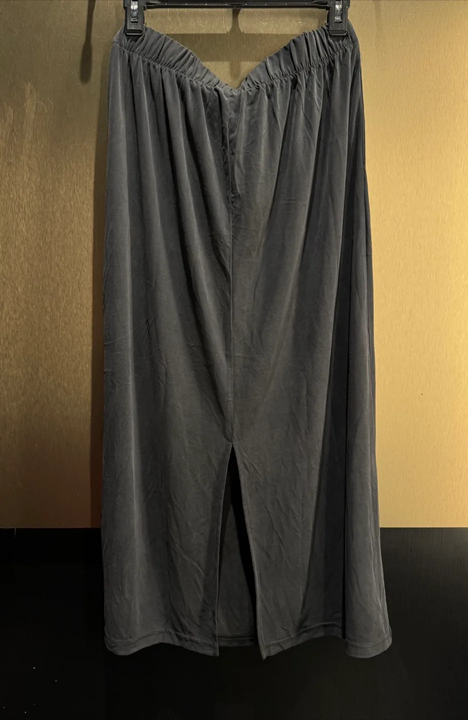 NEW WITH TAG FRANK AND OAK FLUID MIDI SKIRT SIZE SMALL image indicator(3)