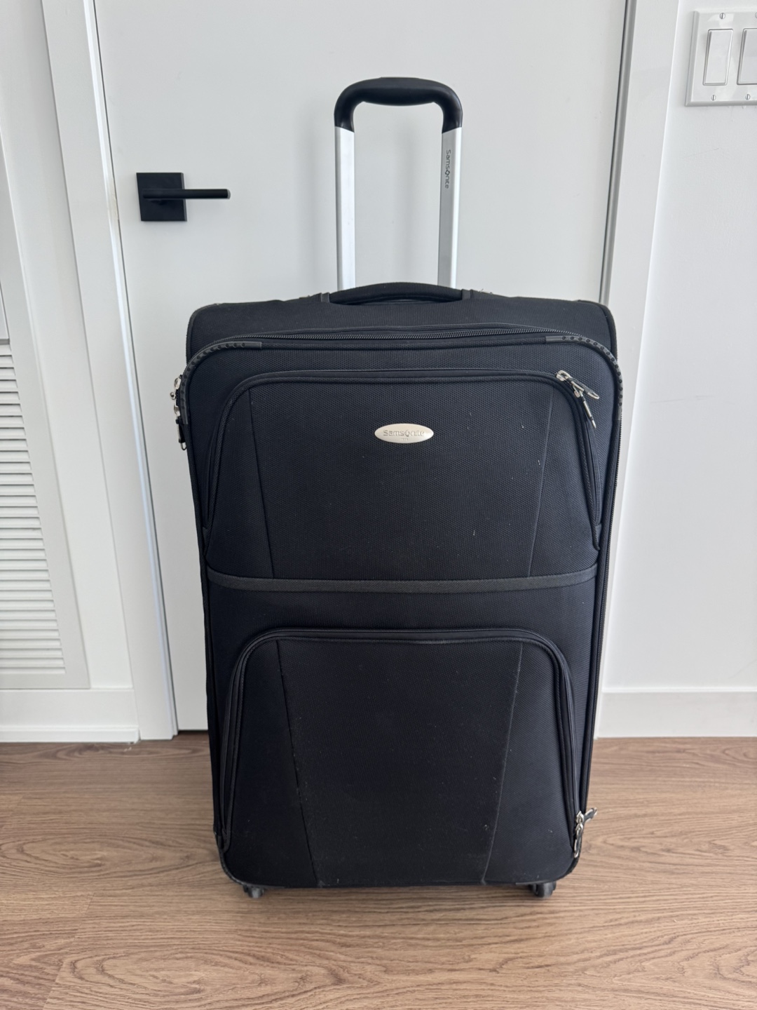 Samsonite Black Large Suitcase
