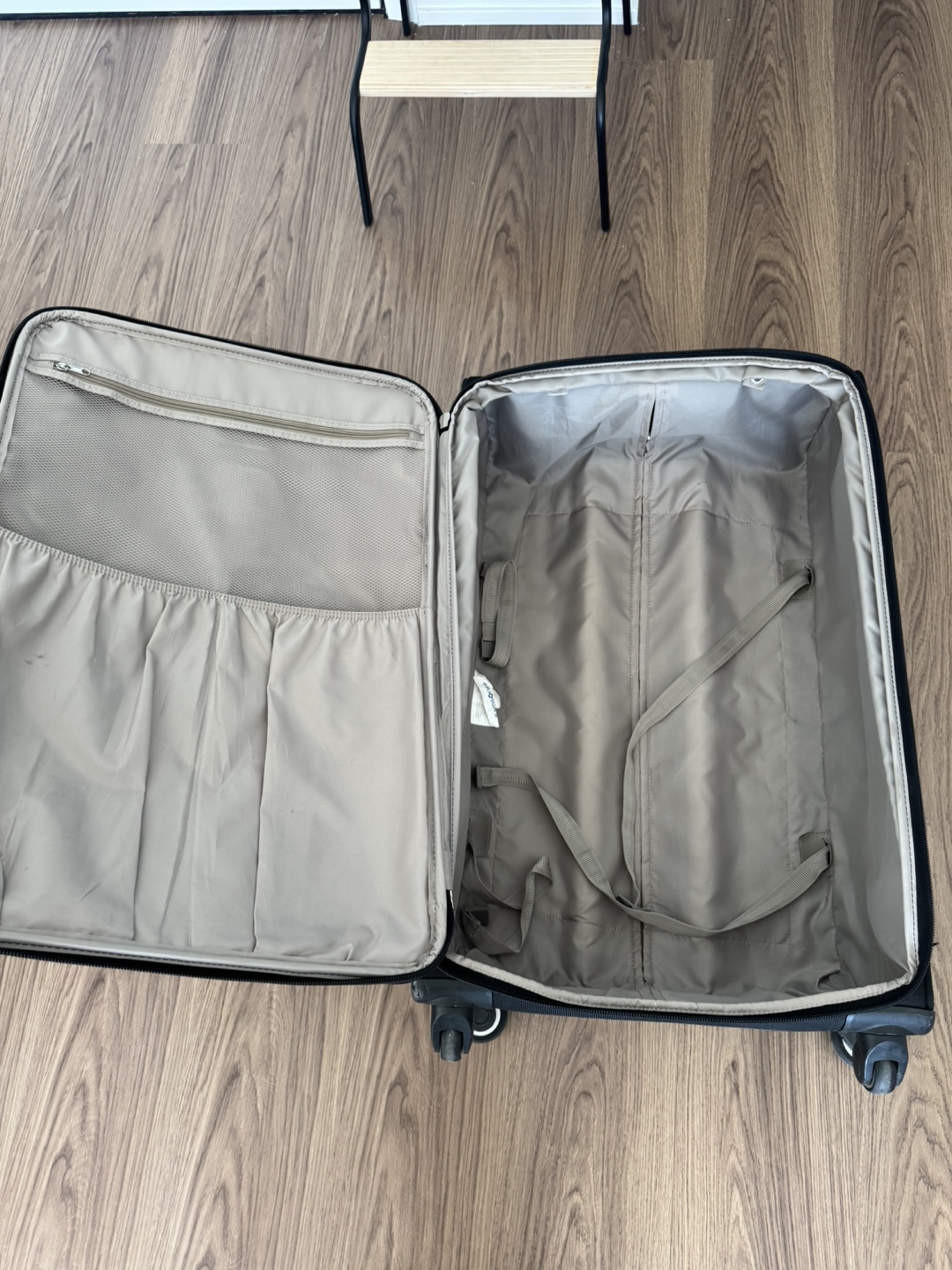 Samsonite Black Large Suitcase - photo 2