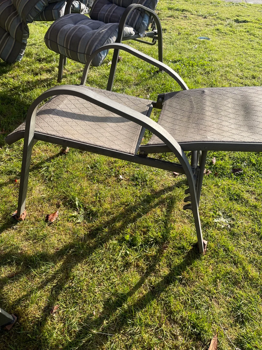 Metal sling patio chairs and chaise lounge image indicator(5)