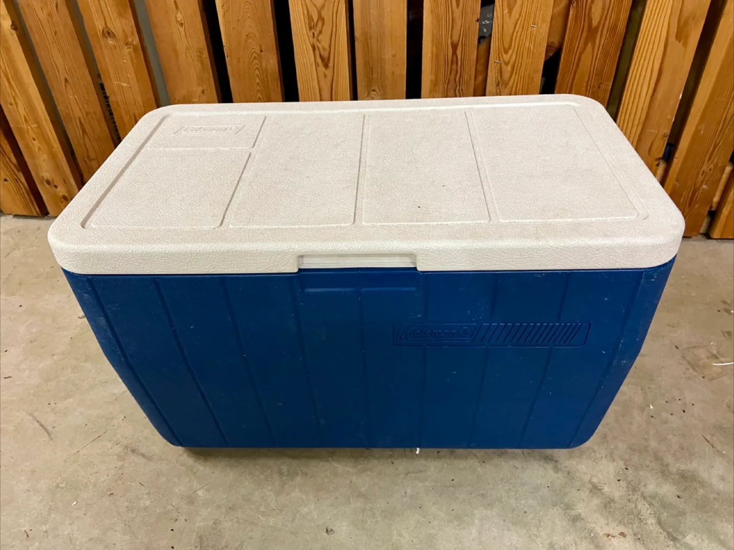 Coleman Xtreme Cooler thumbnail